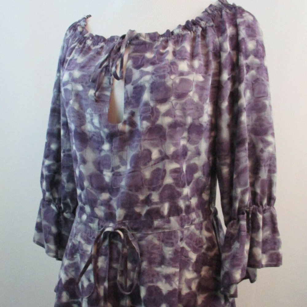 ALICE+OLIVIA Silk Blend Keyhole Silk Blend Shirt - Picture 3 of 8